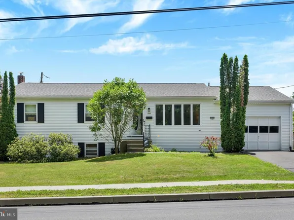 103 Kim Acres Dr, Mechanicsburg, PA 17055