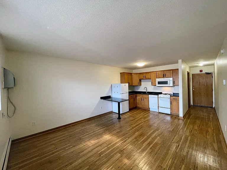 525 University Ave SE #8B — Photo 6