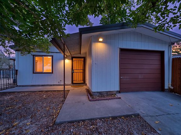 2nd image of 620 Turquoise Ct NE