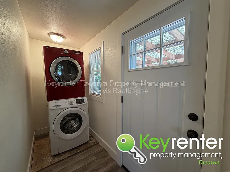 3620 E South St — Photo 6