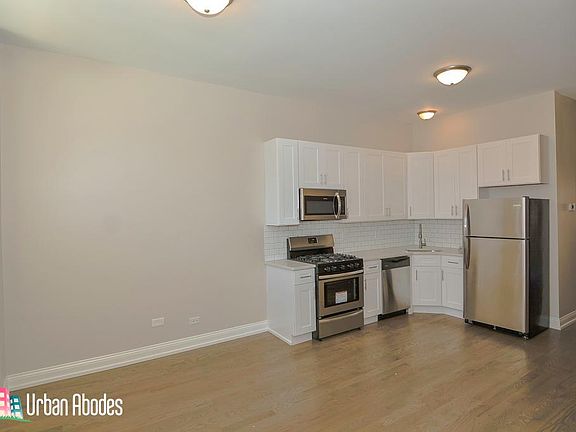 2nd image of 2316 S Leavitt St #Ua1