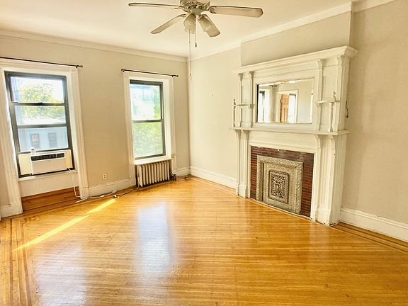 2nd image of 274 Hancock St APT 3