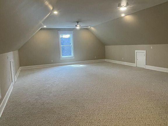 3rd image of 717 Penn Rd