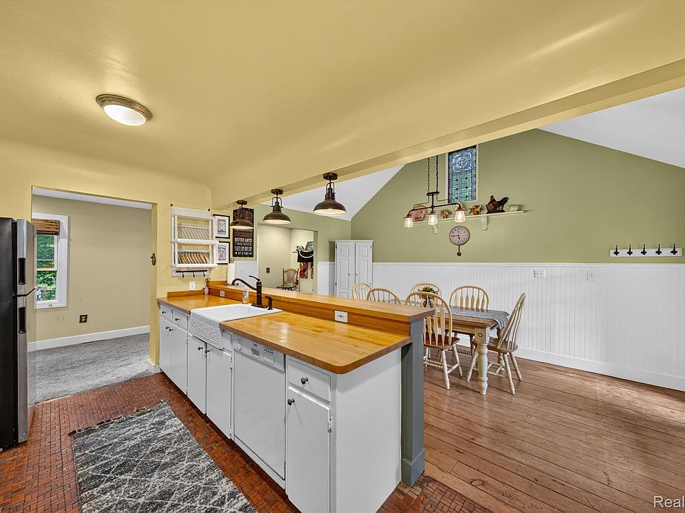 21125 Thorofare Rd, photo 16
