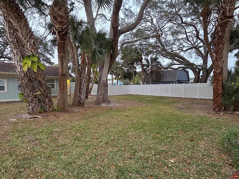 426 Tulip Dr — Photo 25