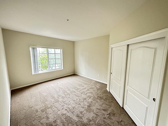 5th image of 111 Saint Matthews Ave APT 204