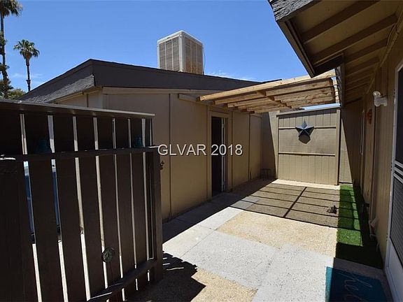 3rd image of 4032 Gold Coast Dr