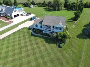 12014 W Lake Rd, Vermilion, OH 44089