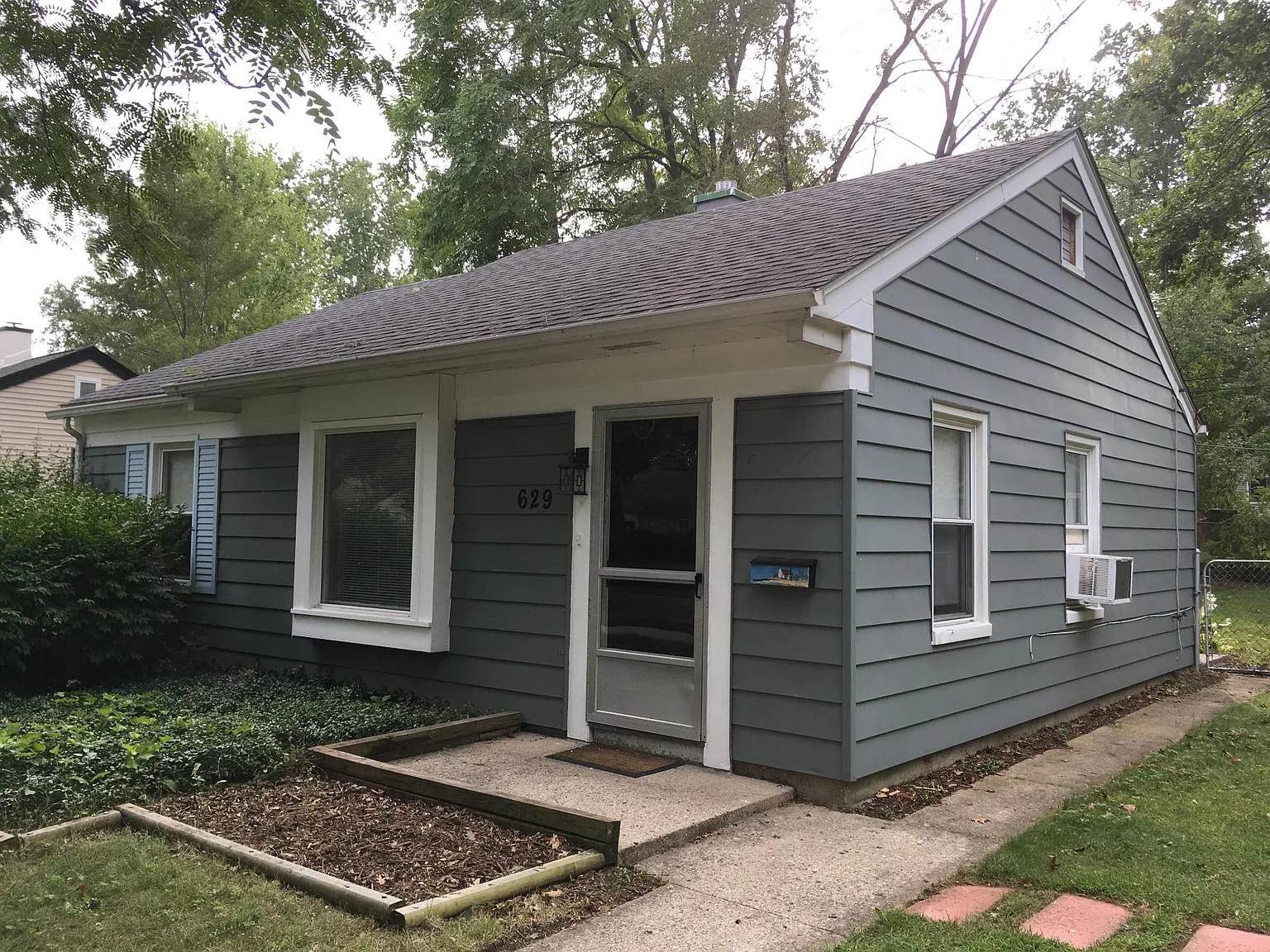 629 Kensington Ave photo 1