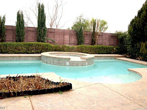 2nd image of 8457 Fox Brook St