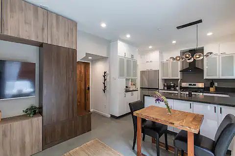 2nd image of 580 Hermes Ave #1