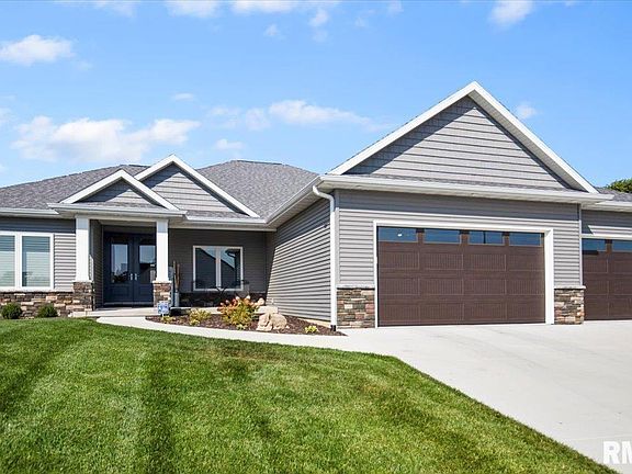 2nd image of 2813 Richardson Dr
