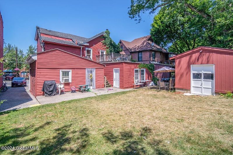 3rd image of 1634 Third Street