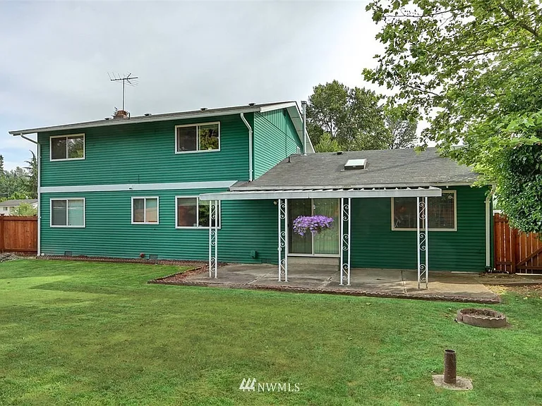 1606 Lake Youngs Way SE — Photo 17