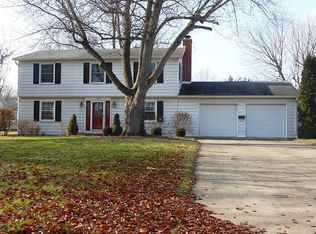 915 Wayside Ln, Anderson, IN 46011