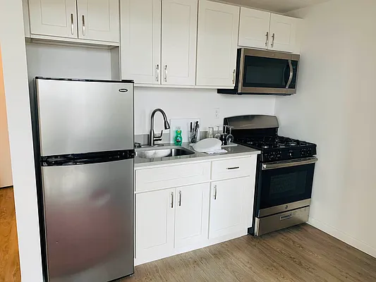 Rented by Property Link Mgmt, LLC | media 19