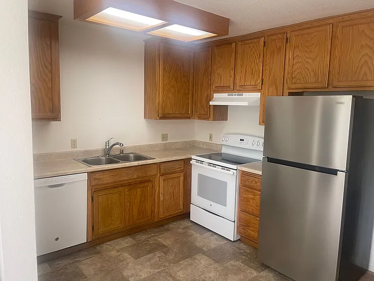 138 Patterson Ct — Photo 9
