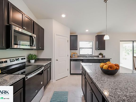 5th image of 3507 19th St SW