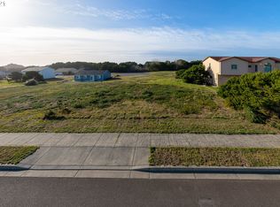 3080 Lincoln Ave, Bandon, OR 97411