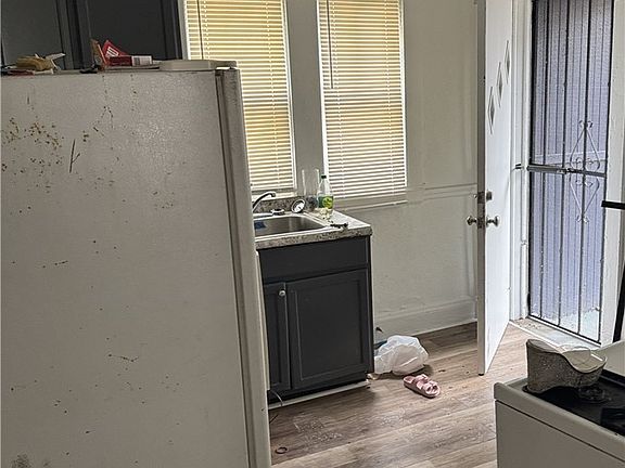 5th image of 508 Eddy Rd