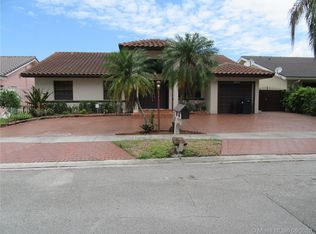 9029 NW 152nd Ln, Miami Lakes, FL 33018