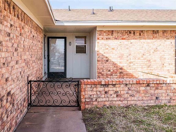 3rd image of 5313 NW Rotherwood Dr