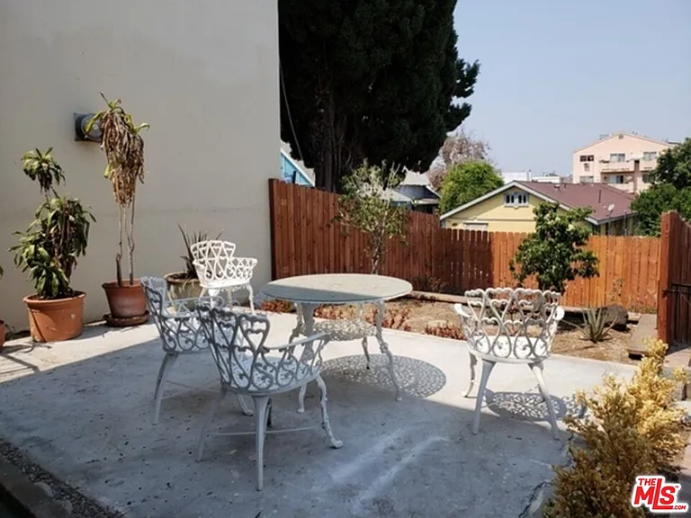826 S Park View St #1 — Photo 5