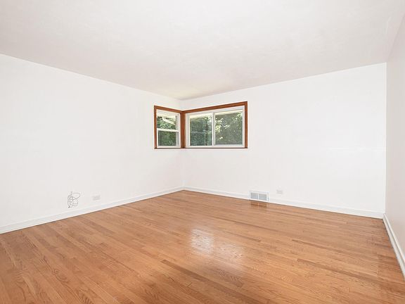 5th image of 815 Glenwood Ave