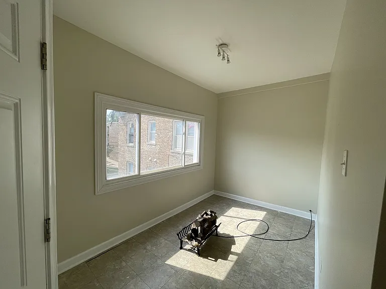 4948 N Christiana Ave — Photo 28
