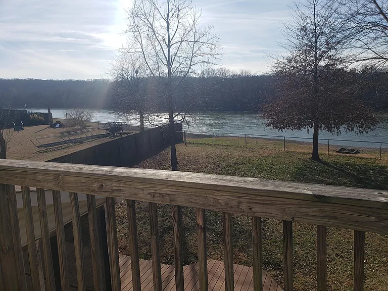 2180 Riverway Dr — Photo 16
