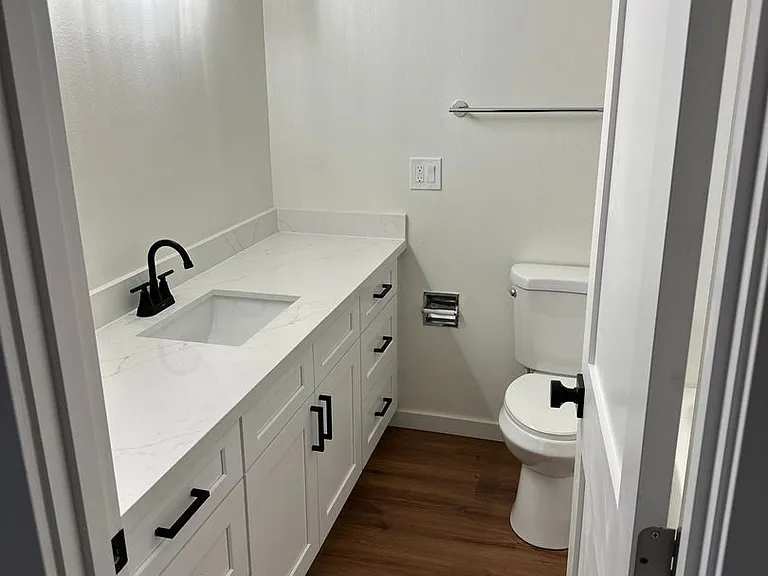 Arbor Heights | New Fully Renovated Apartments | Move in Specials! — Photo 25