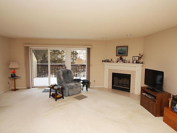 4th image of 17555 Emily Ann Ct
