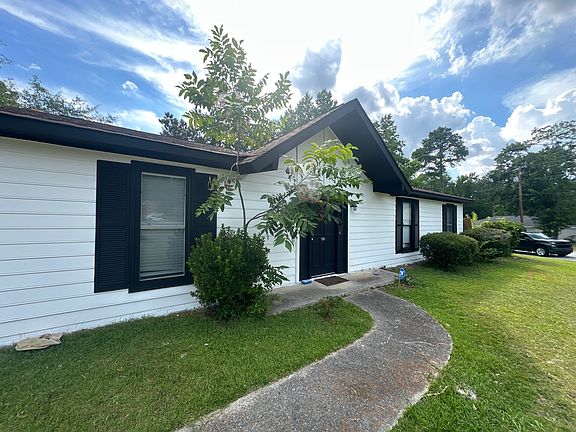 3rd image of 701 Cottonwood Ct