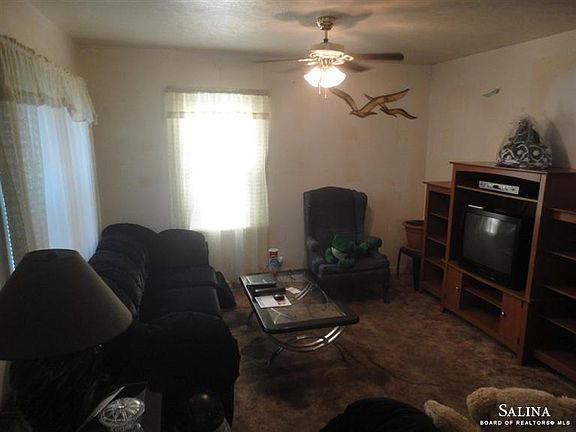 2nd image of 523 Inez Ave