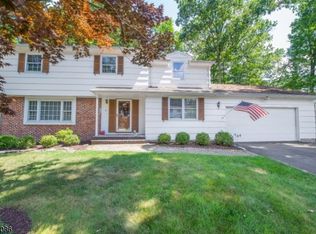 21 Mountview Rd, Morris Plains, NJ 07950