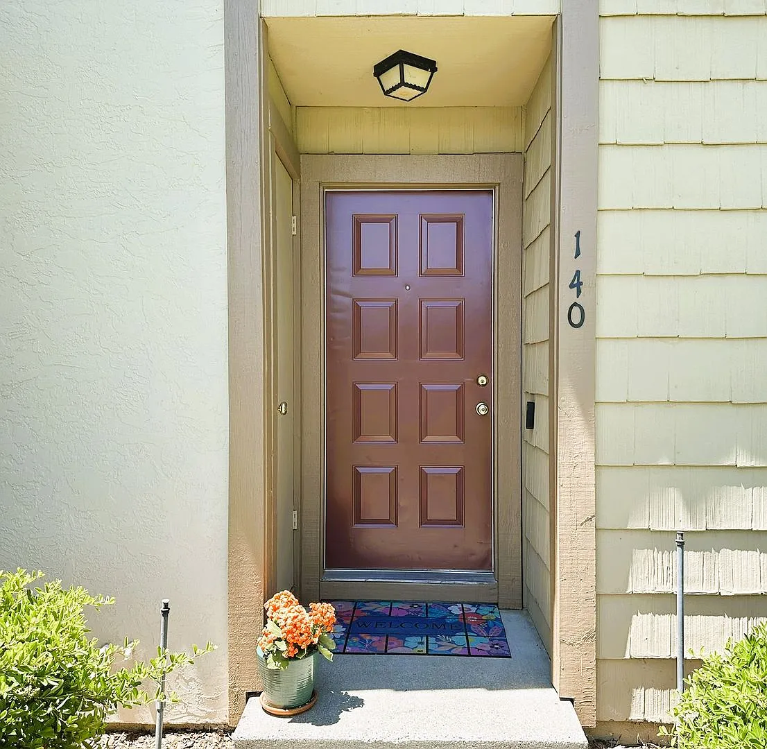 140 Park Place, Petaluma (2 Bed/1 Bath Condo) - 1st Open House Wed., 9/9 From 12:30 - 1:00 Pm — Photo 3