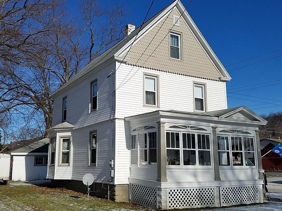 1st image of 31 Blanchard Ave