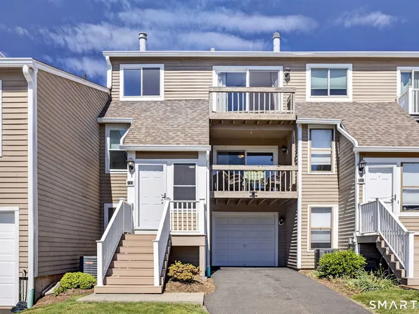 722 Robert Frost Drive #722, Branford, CT 06405