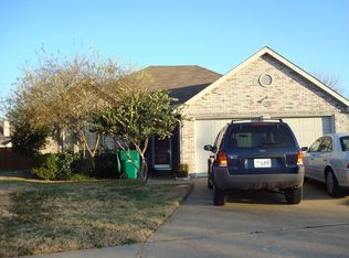 1529 Manitoba Ln, Glenn Heights, TX 75154