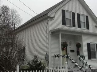 119 Fulton St, Lowell, MA 01850
