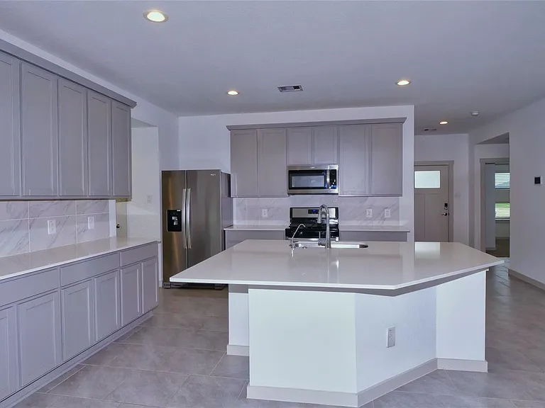 28915 Yachting Point Ln — Photo 3