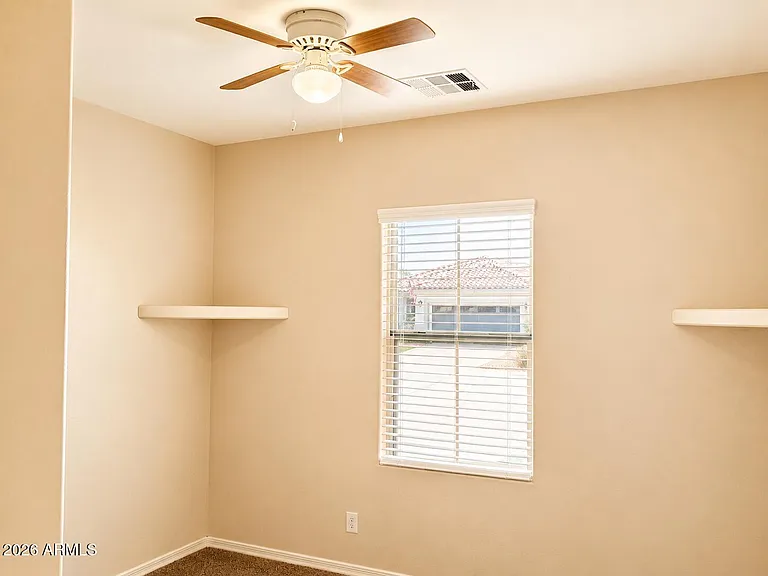 120 W Love Rd — Photo 9
