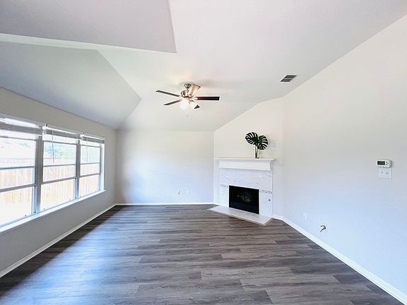 5th image of 9309 Norfolk Ln
