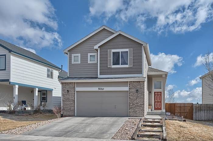 Inviting Curb Appeal