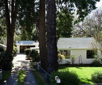 2571 Russell St, Redding, CA, 96001