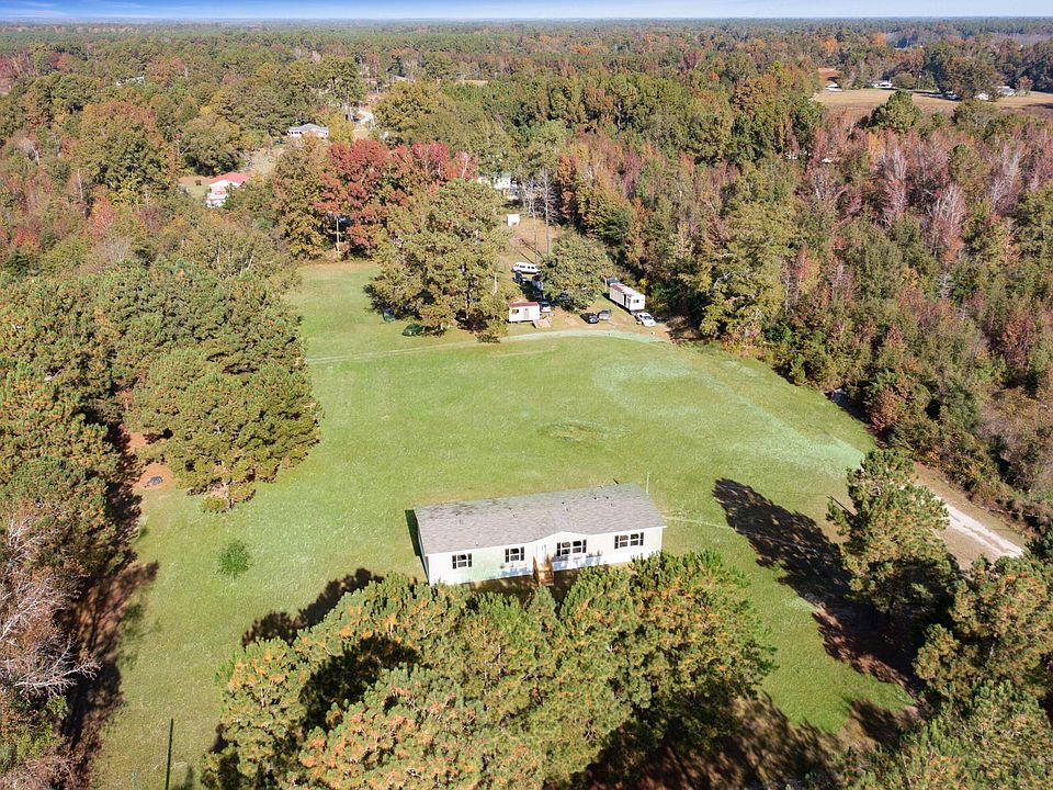 1st image of 304 Caufield Ct
