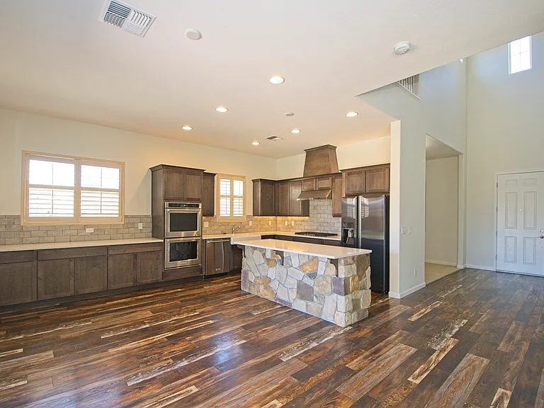 3030 Bonfire Ln — Photo 3