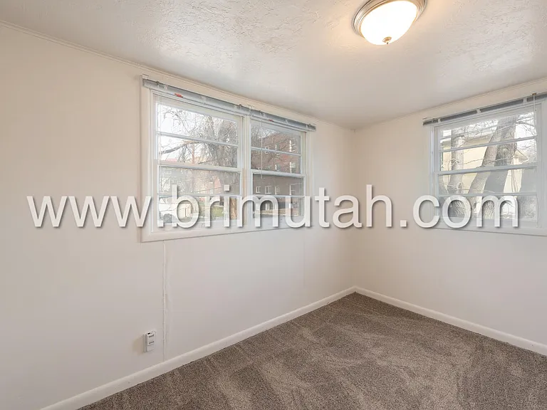 1261-1267 E Alameda Ave #1263 — Photo 7