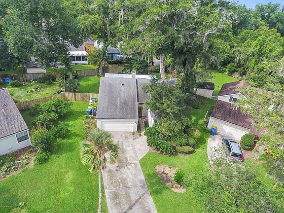 5th image of 11432 Sugar Maple Pl S