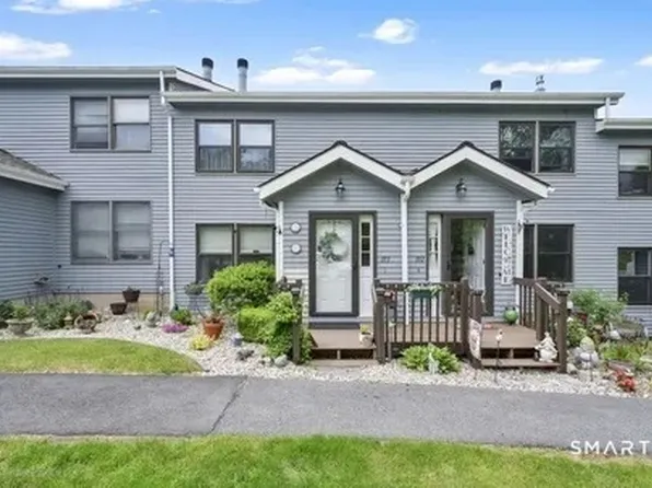 102 Lake Vista Drive #102, East Hampton, CT 06424